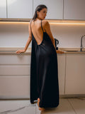 Backless Babe Dress - Black