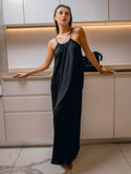 Backless Babe Dress - Black