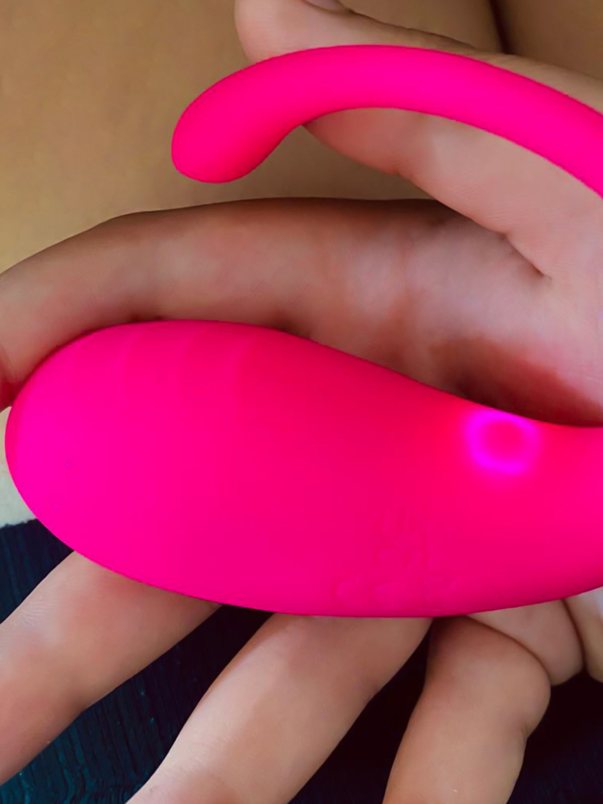 App Controlled Wireless Vibrating Egg Stimulator App Controlled Wireless Vibrating Egg Stimulator